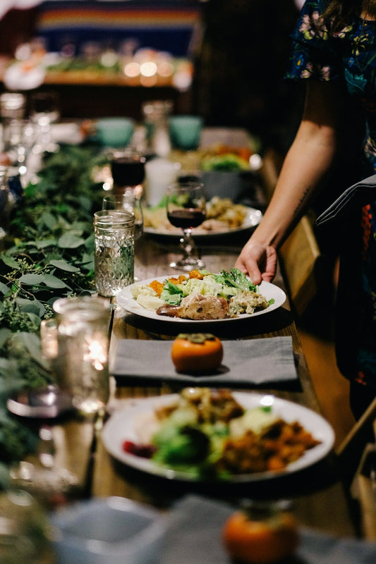 Holiday Travel Skincare: How to Stay Hydrated This Thanksgiving (Ultimate Guide)